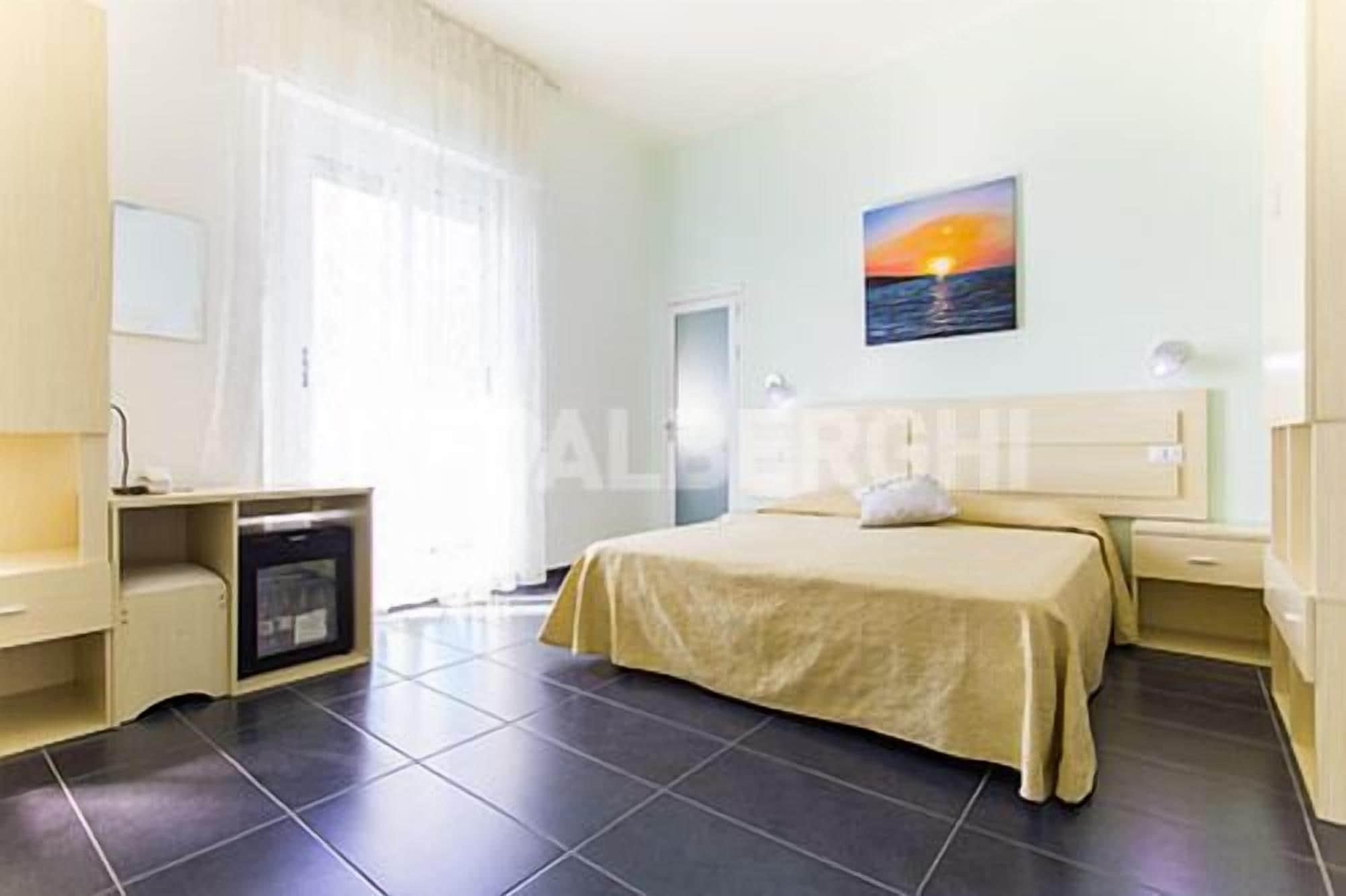 Hotel Spiaggia Marconi Rimini Dış mekan fotoğraf