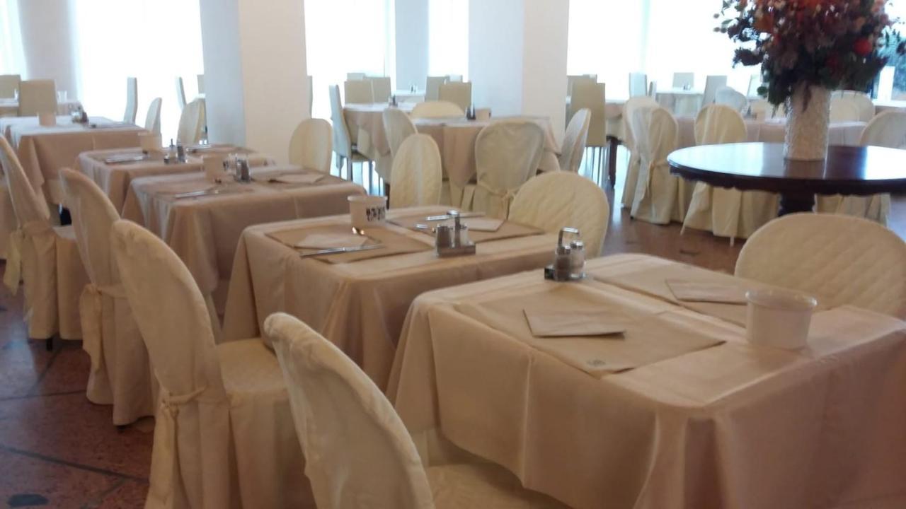 Hotel Spiaggia Marconi Rimini Dış mekan fotoğraf